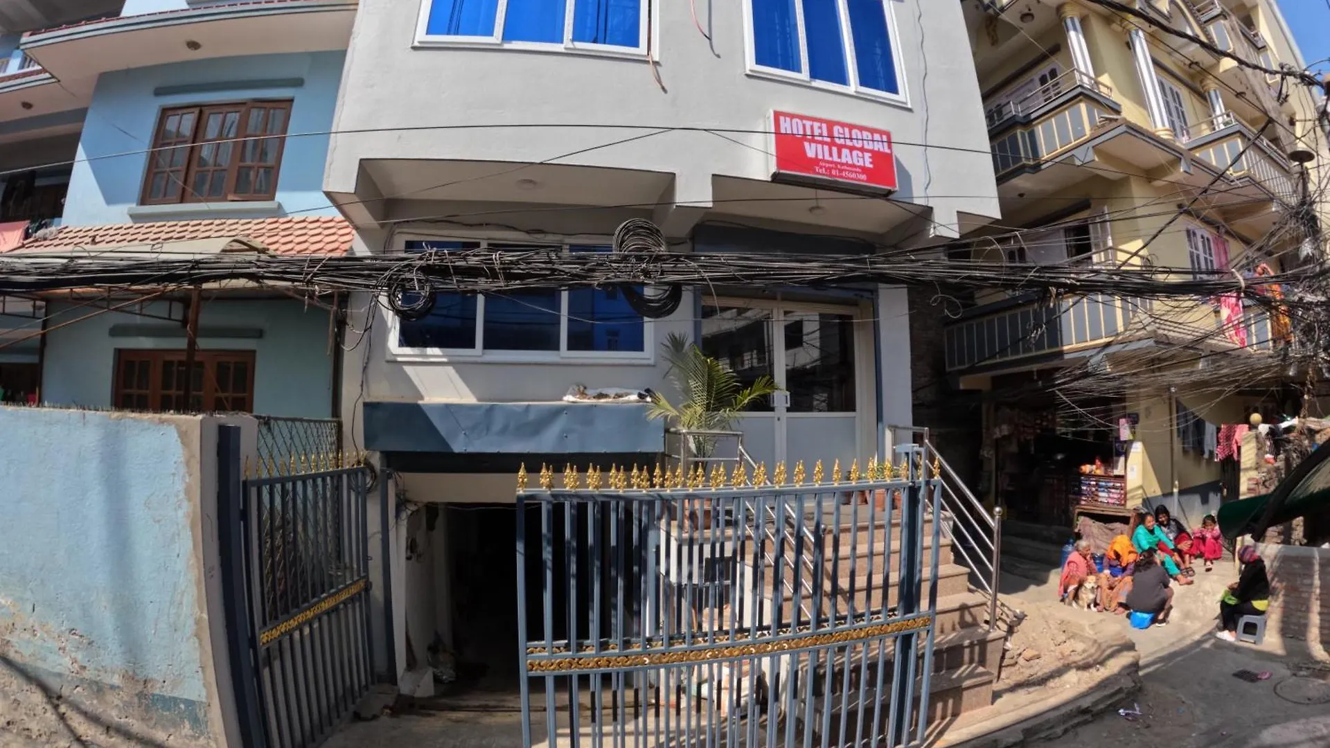 Hotel Global Village location
