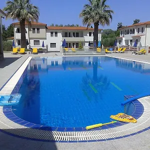 κάντε κράτηση εδώ