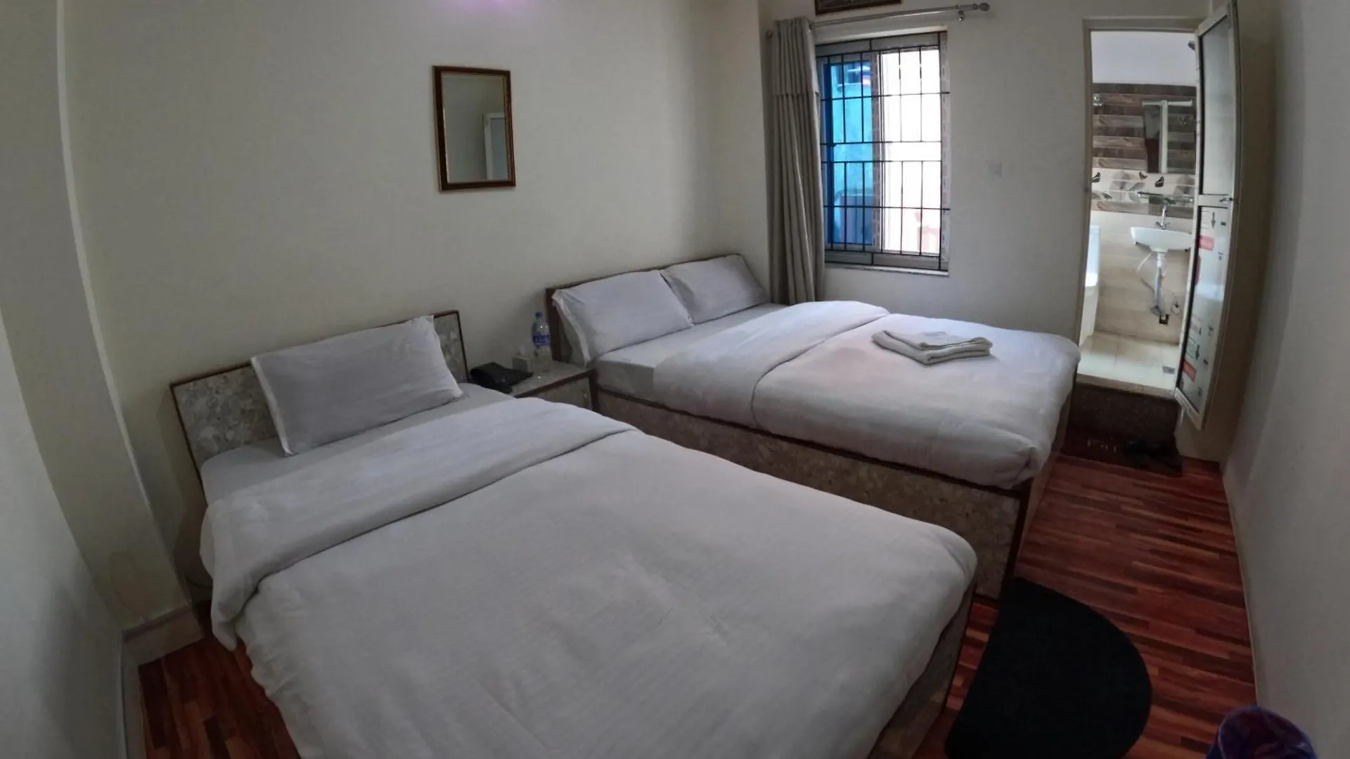 Hotel Global Village Kathmandu 0*,